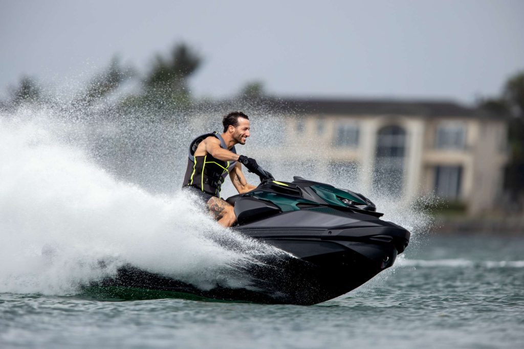 waterscooter sea-doo in actie